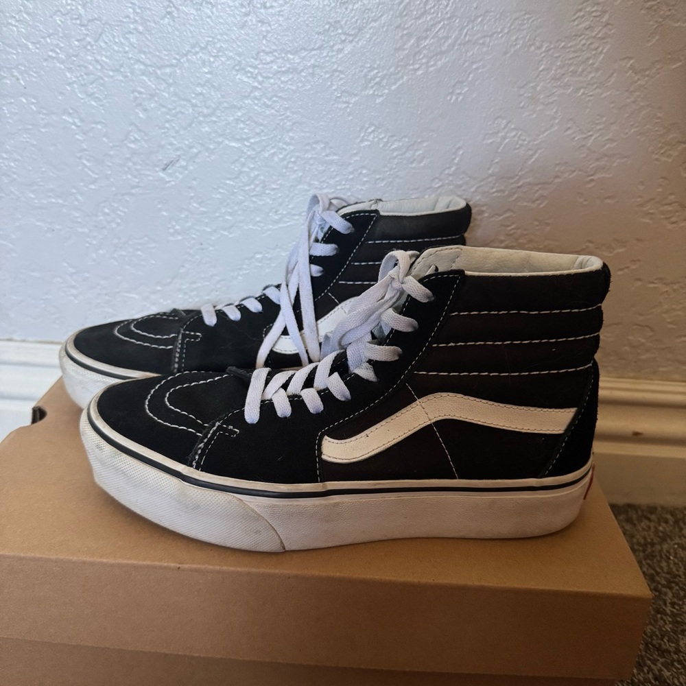 Black and White High-Top platform vans Sneakers women’s